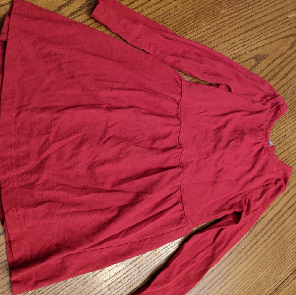 Long sleeved red dress